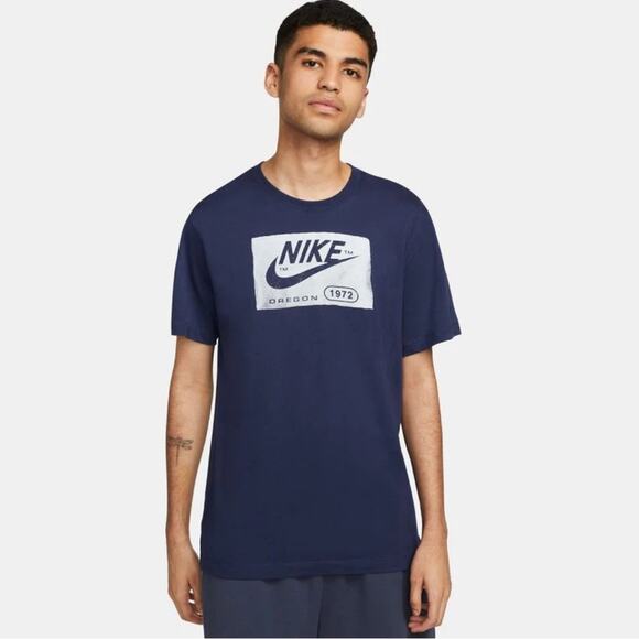 Nike Circa Navy Crew Neck Tee Shirt Size Large - Picture 1 of 5